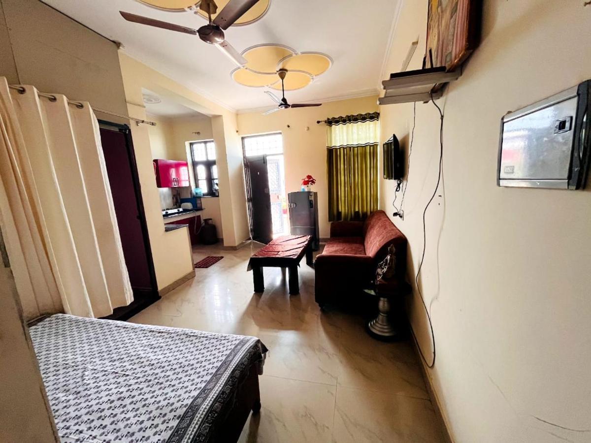 Appartement Sugandhim Kutir à Dehradun Extérieur photo